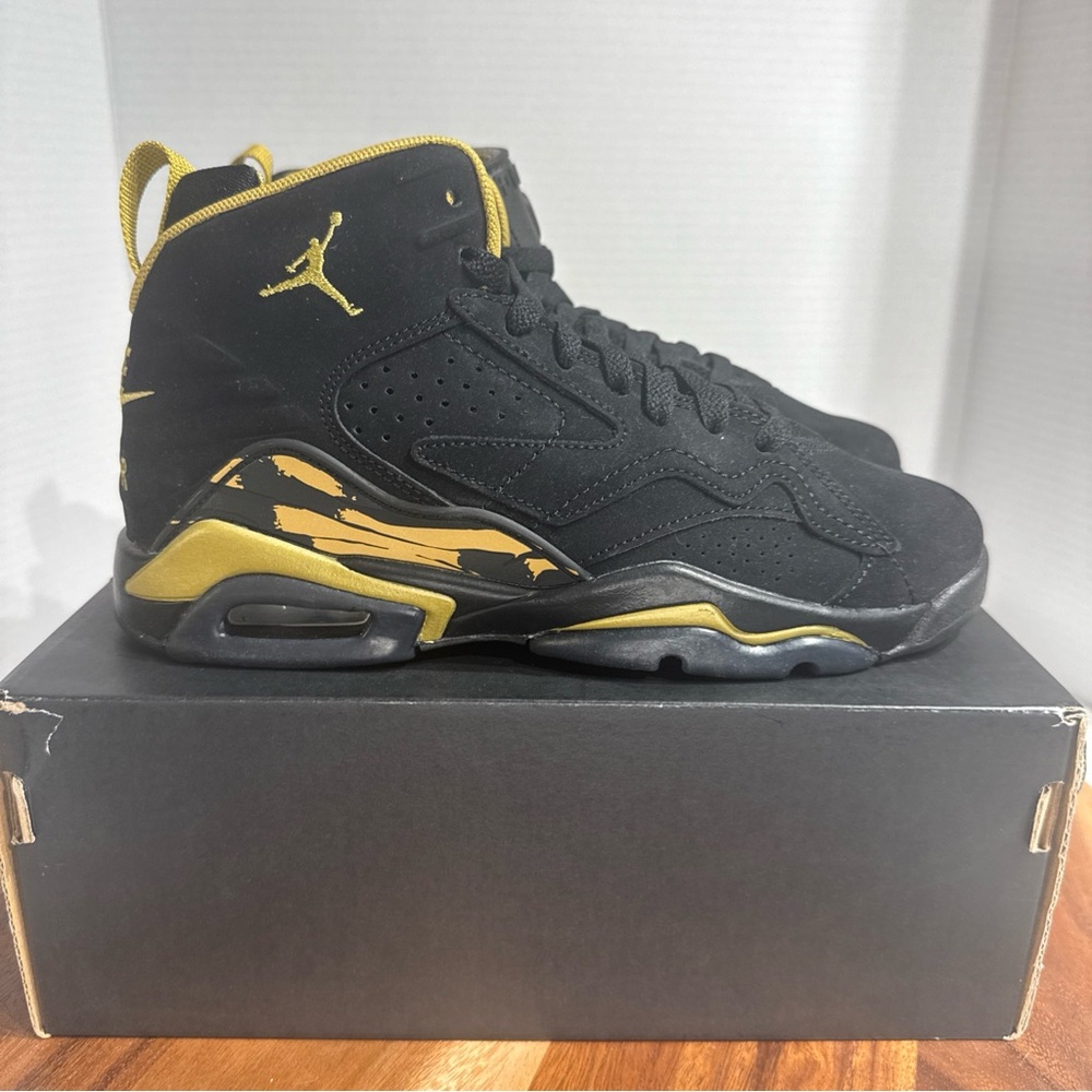 Kids Nike Air Jordan Jumpman MVP GS Size 4.5Y Black metallic DZ5577-007 Sneaker